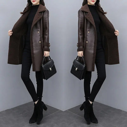 Fourrure et manteau en cuir
