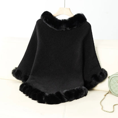 Cape en Tricot avec Col en Fourrure